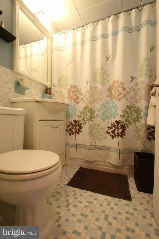 1908 Jackson Road Baltimore, MD 21222 - Photo 28 of 30 Bath