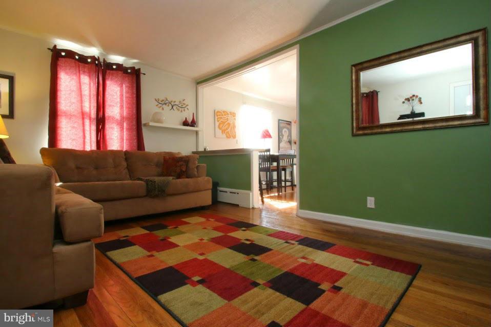 1908 Jackson Road Baltimore, MD 21222 - Photo 8 of 30 Living Room