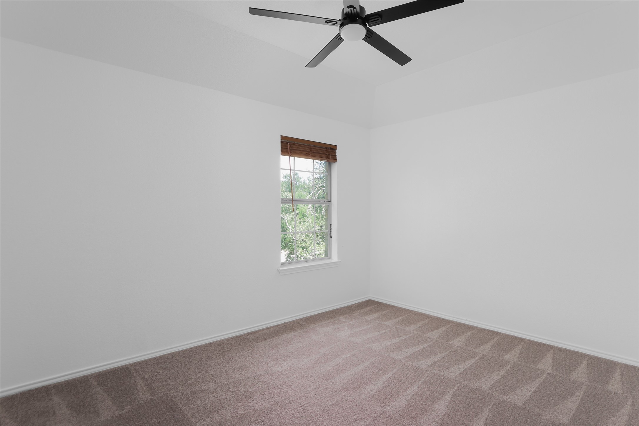 7921 Davis Mountain Pass Austin, TX 78726 - Photo 28 of 40 an empty room with a window