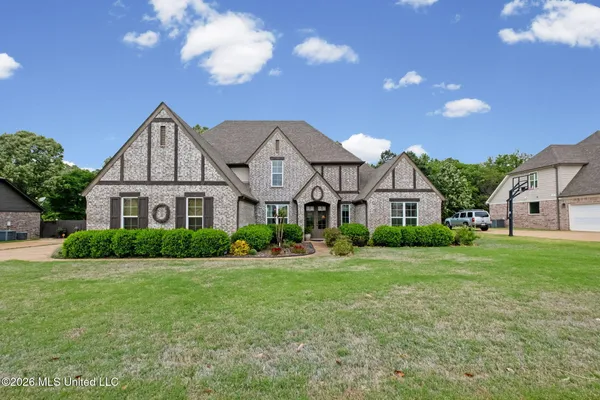 $499,900 | 14685 St Charles Drive, Olive Branch, MS 38654