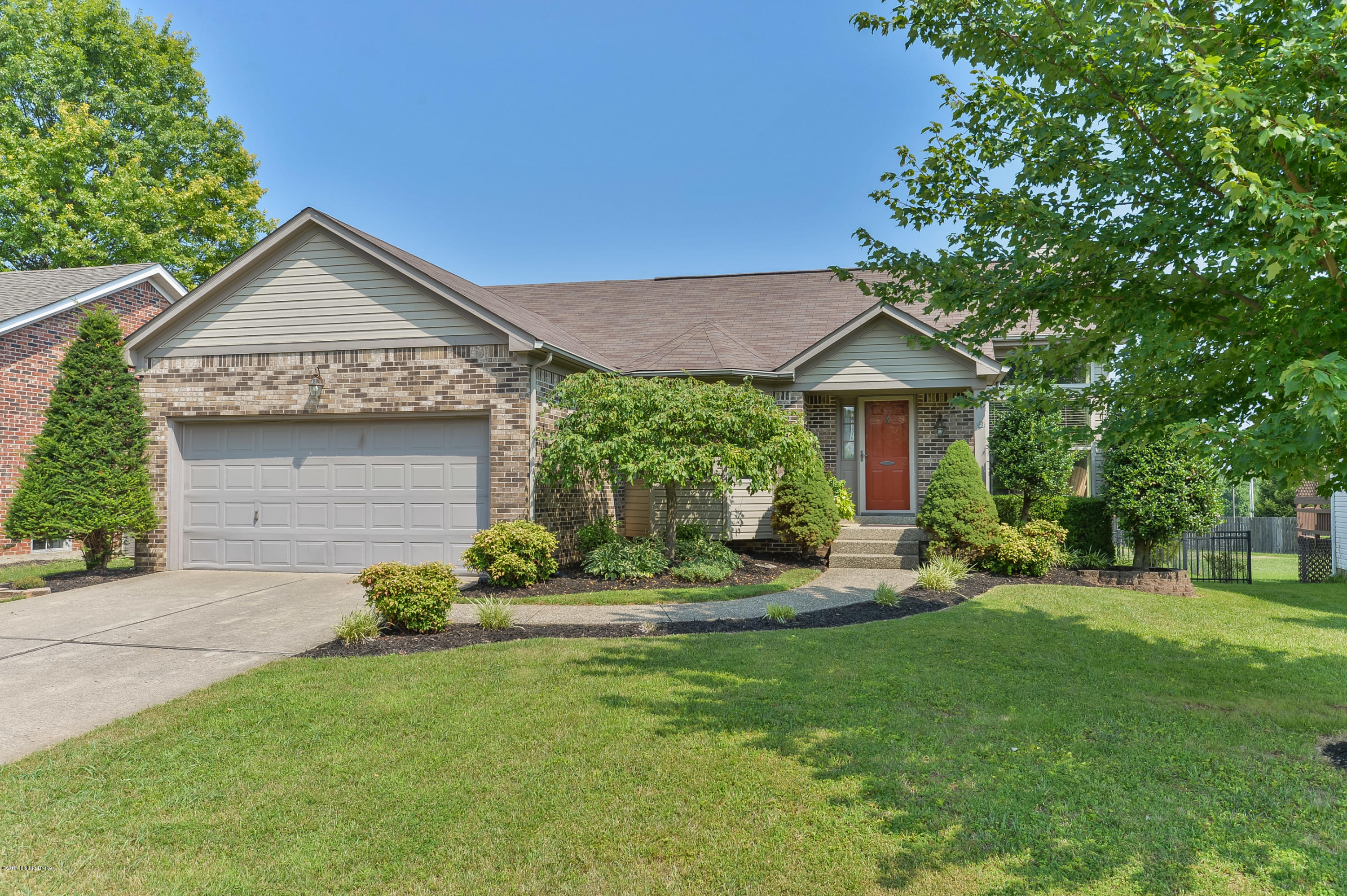 10403 Vantage Road Louisville, KY 40299 - Photo 3 of 48 05 LSIR 20170718