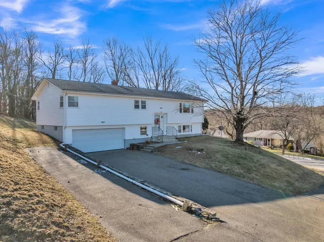 $549,900 | 132 Winifred Avenue, Worcester, MA 01602