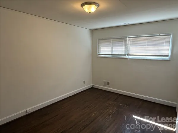 $1,395 | 3104 Creighton Drive, Charlotte, NC 28205