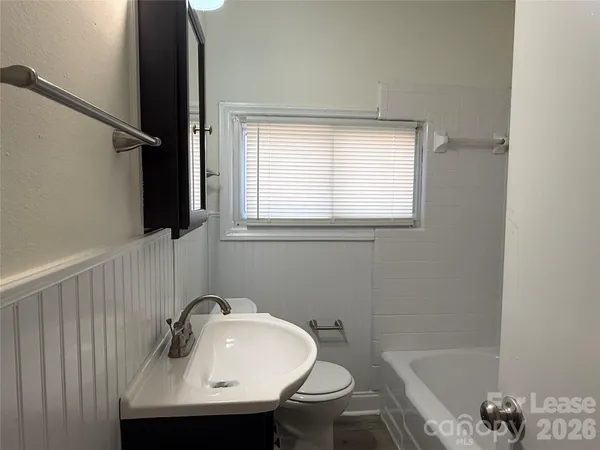 $1,395 | 3104 Creighton Drive, Charlotte, NC 28205