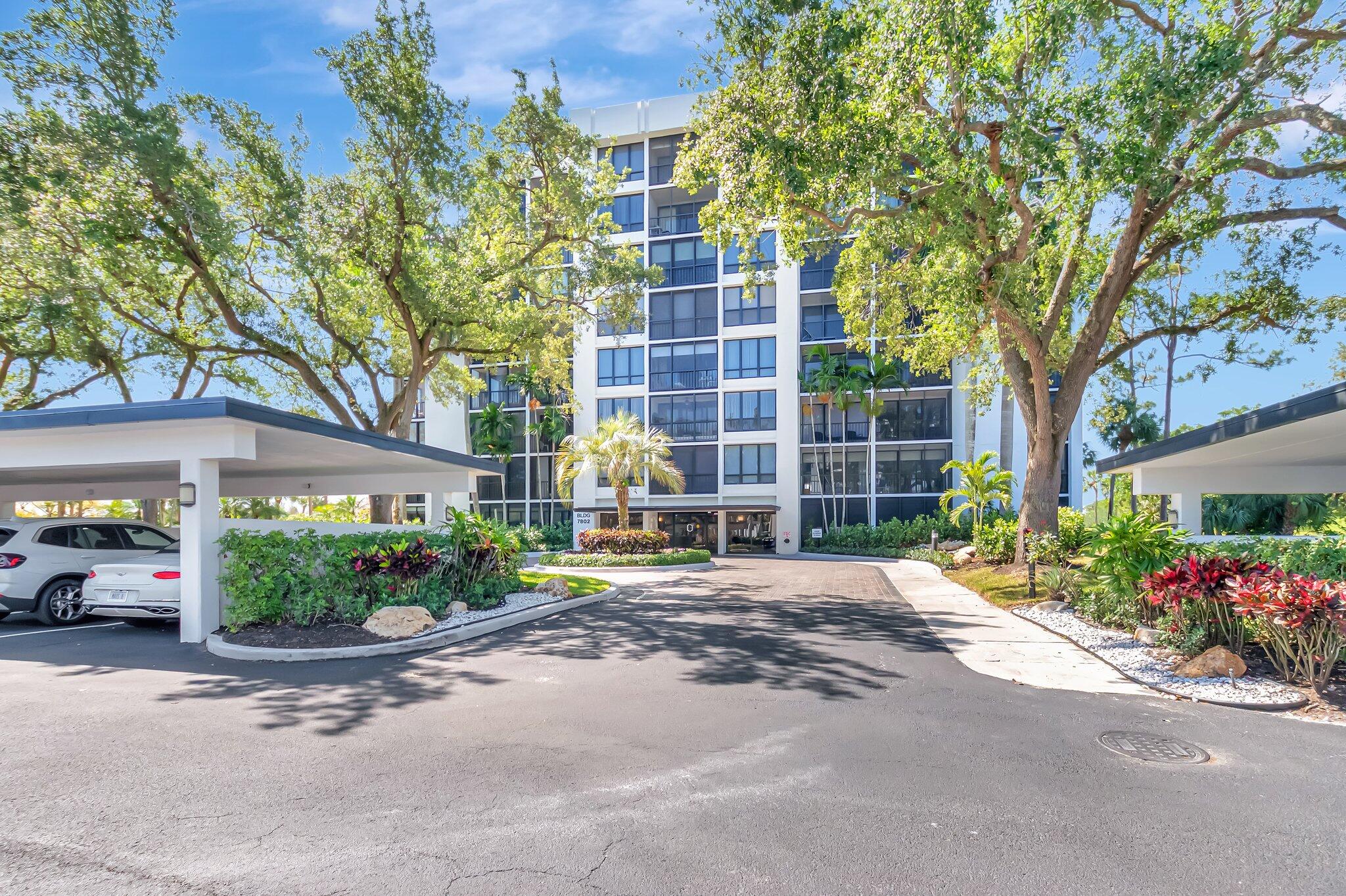 7802 Lakeside Boulevard, Unit 764 Boca Raton, FL 33434 - Photo 38 of 61 FRONT OF BUILDING
