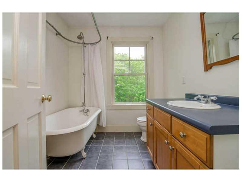 173 Wolfe's Neck Road Freeport, ME 04032 - Photo 28 of 35 Bathroom. Second floor bathroom