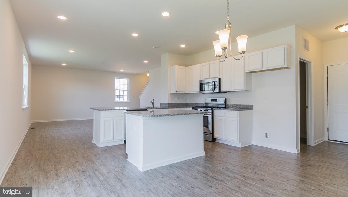 19 Half-Hitch Road Barnegat, NJ 08005 - Photo 7 of 21