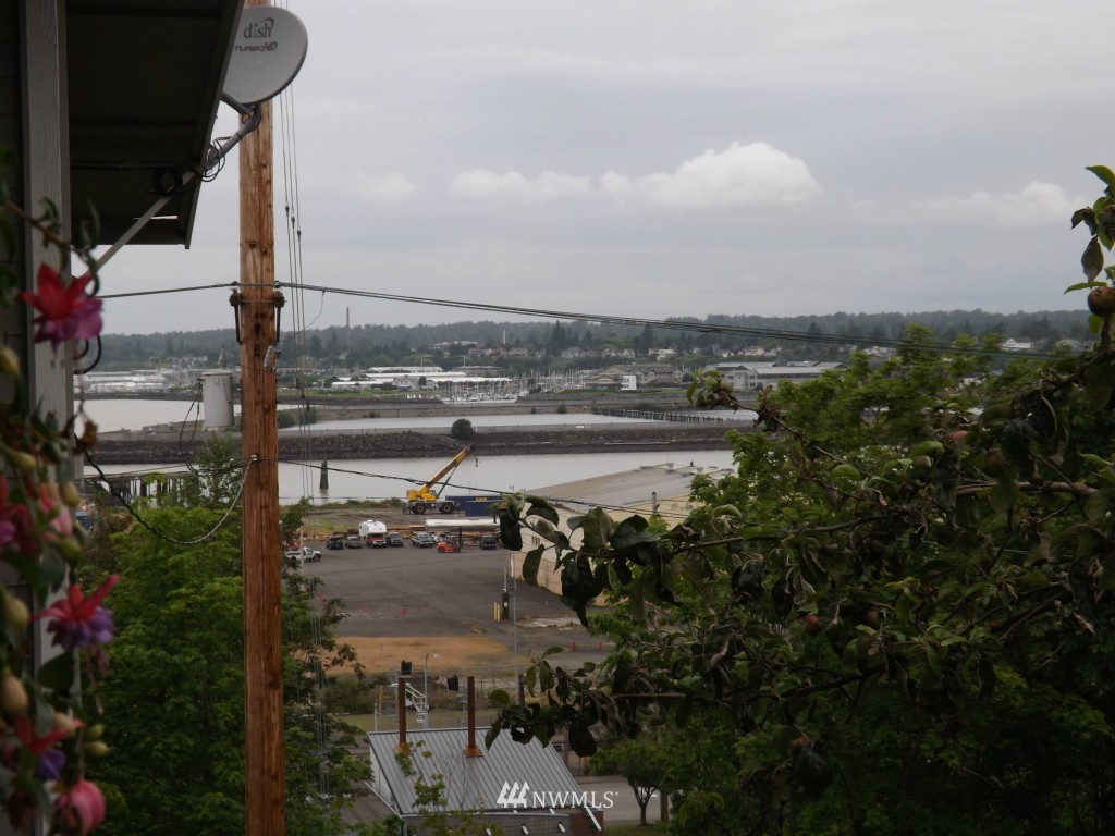 630 Boulevard Bellingham, WA 98225 - Photo 4 of 13 a view of a lake