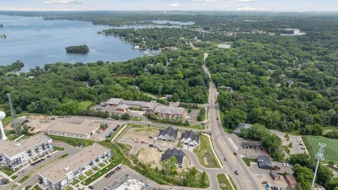 $1,310,000 | 5651 Buffington Lane, Shorewood, MN 55331