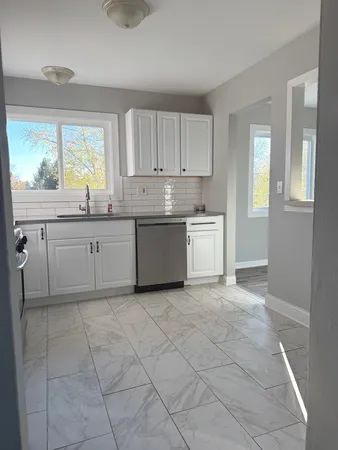 $2,700 | 651 Chesapeake Drive, Bolingbrook, IL 60440