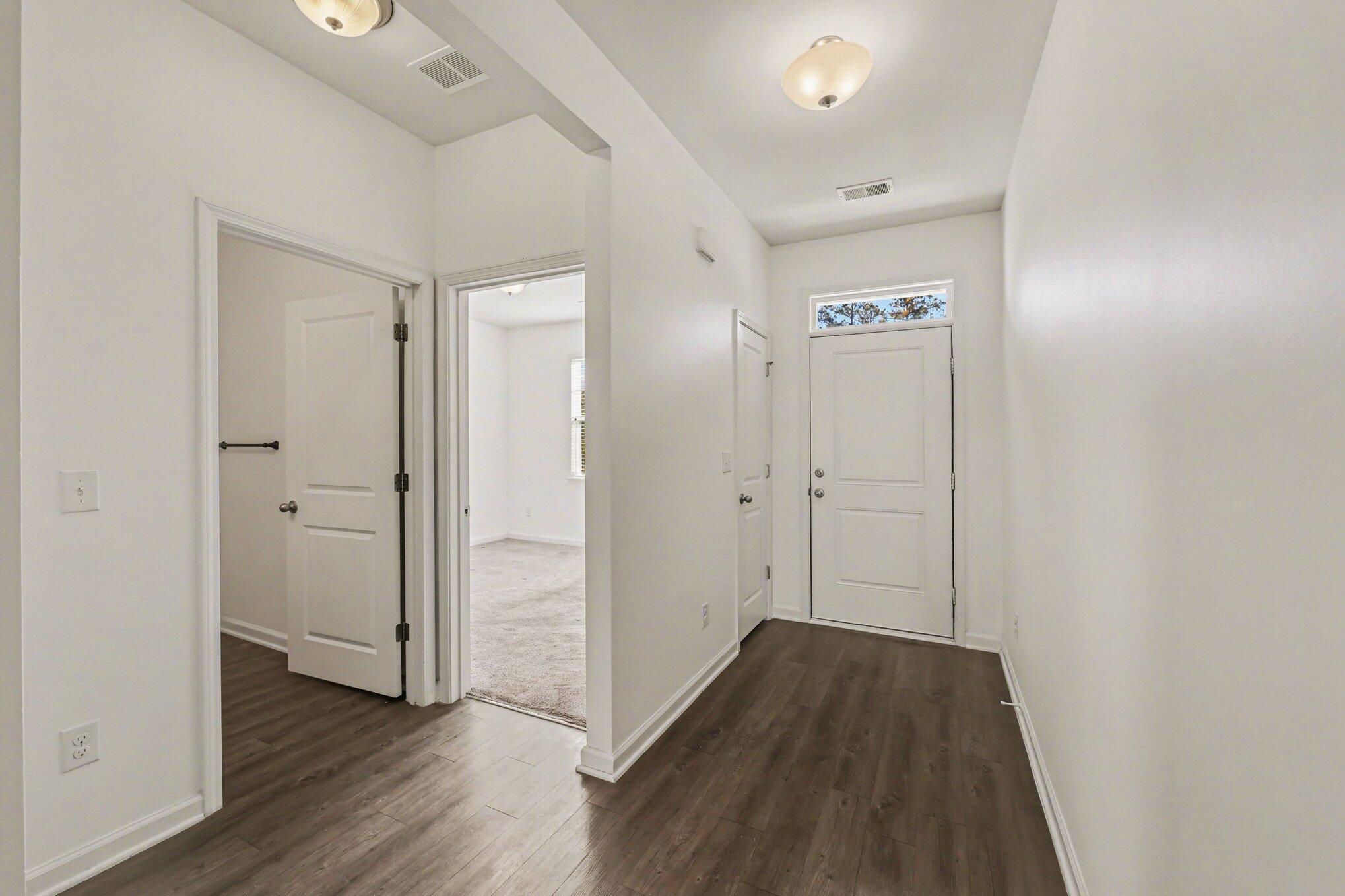 621 Wayton Circle Moncks Corner, SC 29461 - Photo 6 of 44 Entry Hallway