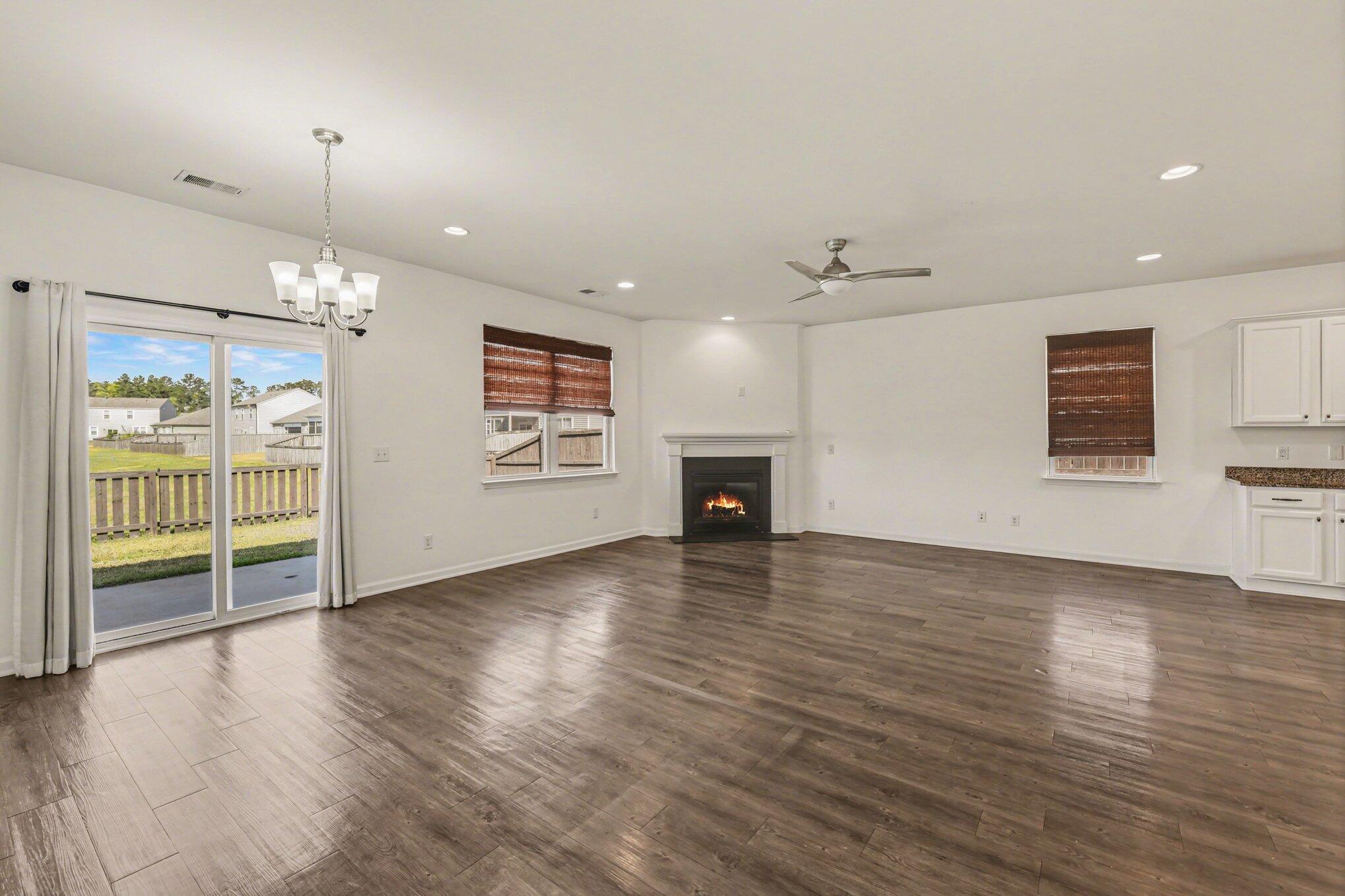 621 Wayton Circle Moncks Corner, SC 29461 - Photo 7 of 44 Living Room