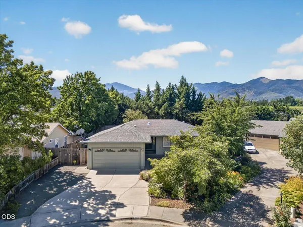 $449,000 | 100 Brierwood Drive, Talent, OR 97540