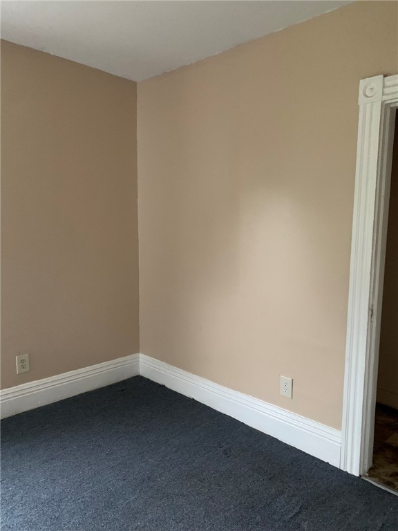 24 Evergreen Street Rochester, NY 14605 - Photo 9 of 30