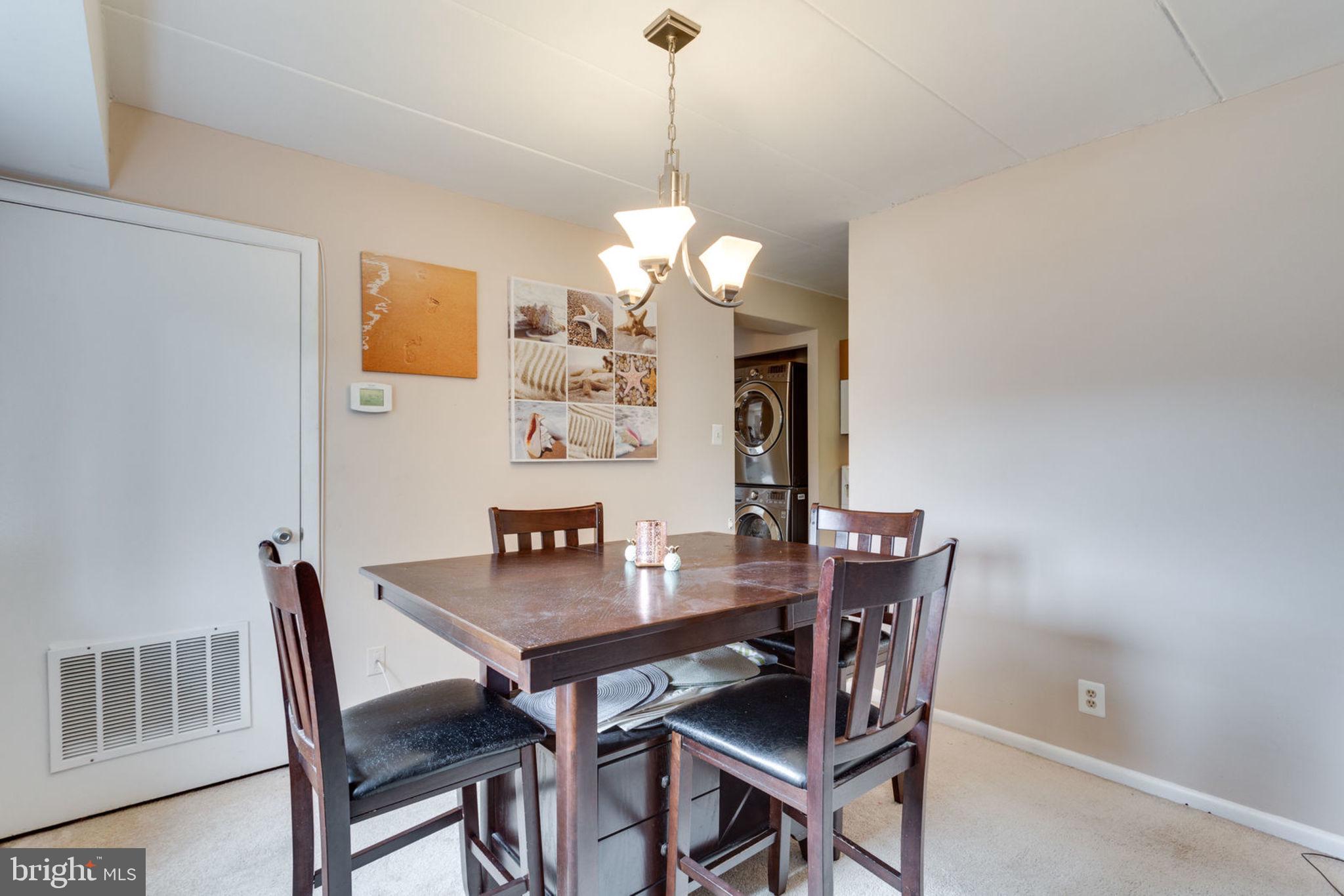 6270 Edsall Road, Unit 203 Alexandria, VA 22312 - Photo 11 of 40 Dining Room
