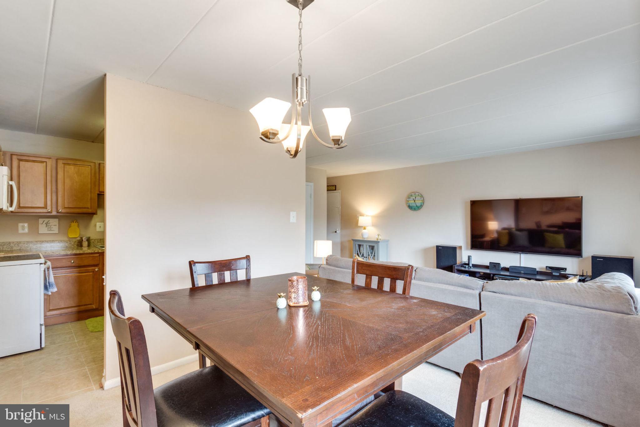 6270 Edsall Road, Unit 203 Alexandria, VA 22312 - Photo 12 of 40 Dining Room/Living Room