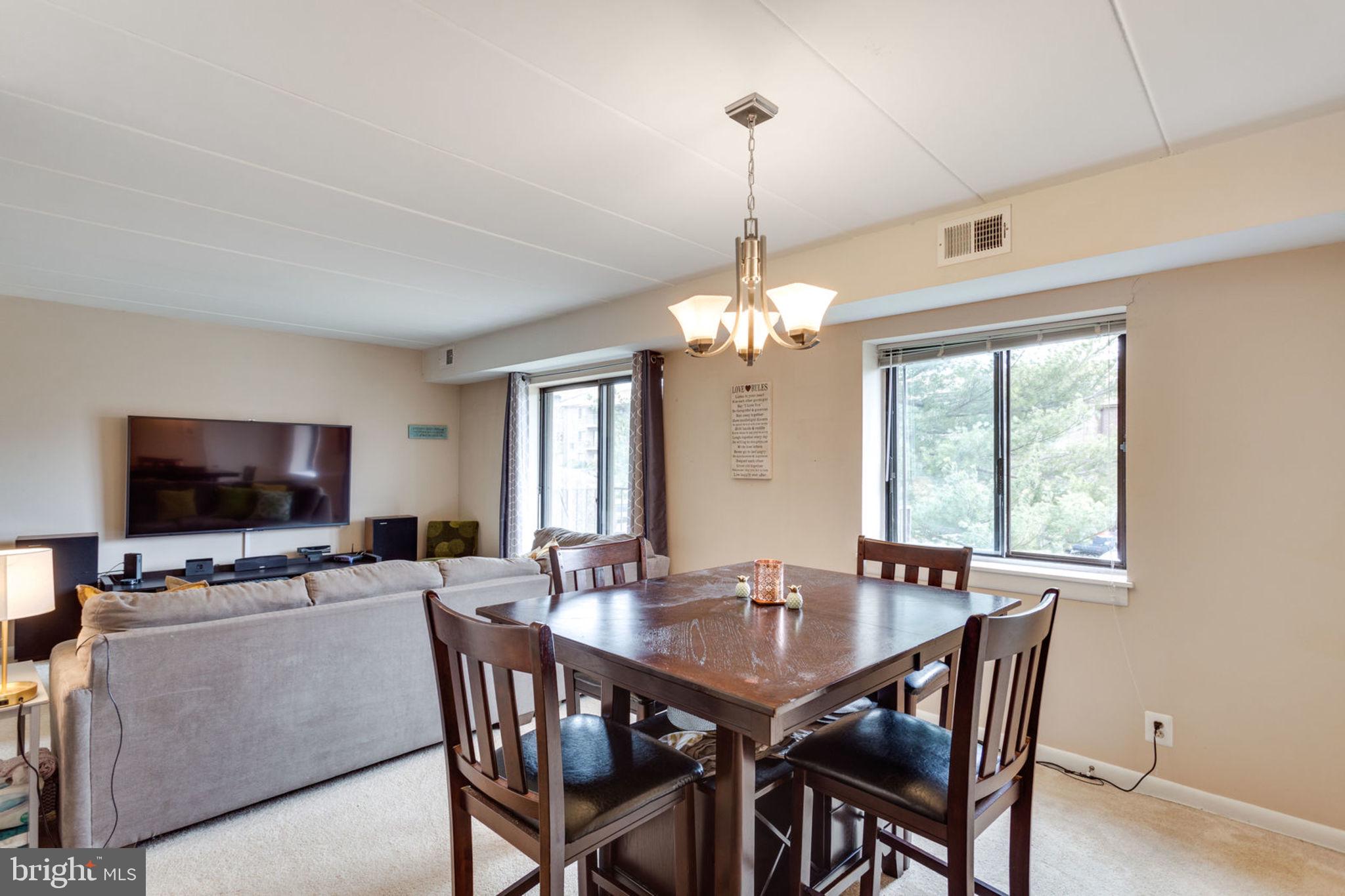 6270 Edsall Road, Unit 203 Alexandria, VA 22312 - Photo 13 of 40 Dining Room
