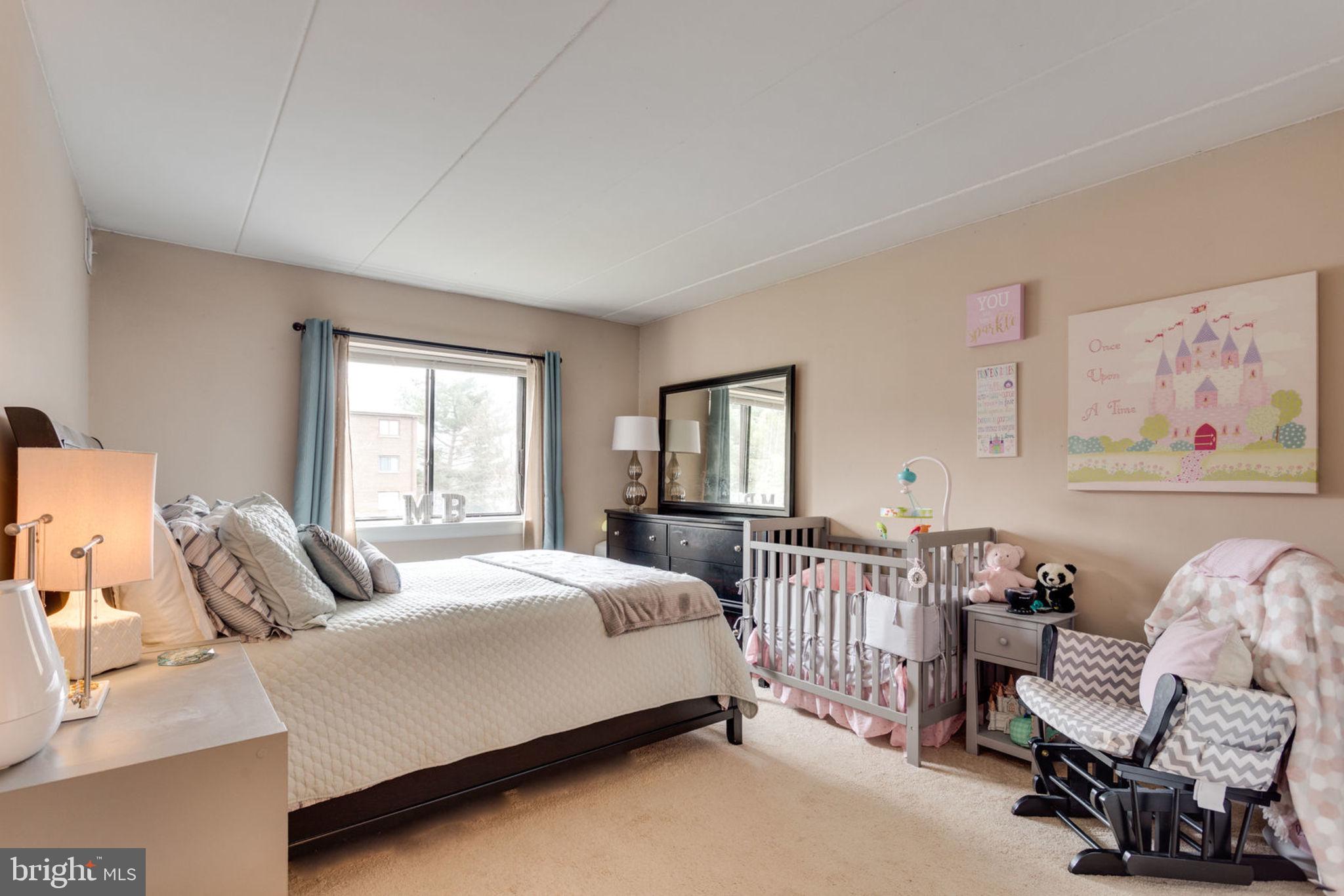 6270 Edsall Road, Unit 203 Alexandria, VA 22312 - Photo 21 of 40 Master Bedroom