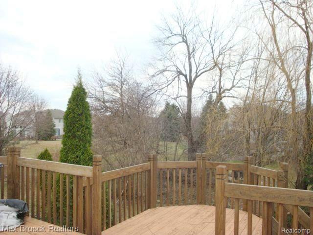 3090 Silverbrook Drive Rochester, MI 48306 - Photo 14 of 14 Pretty soon this commons area will fill in beautifully!