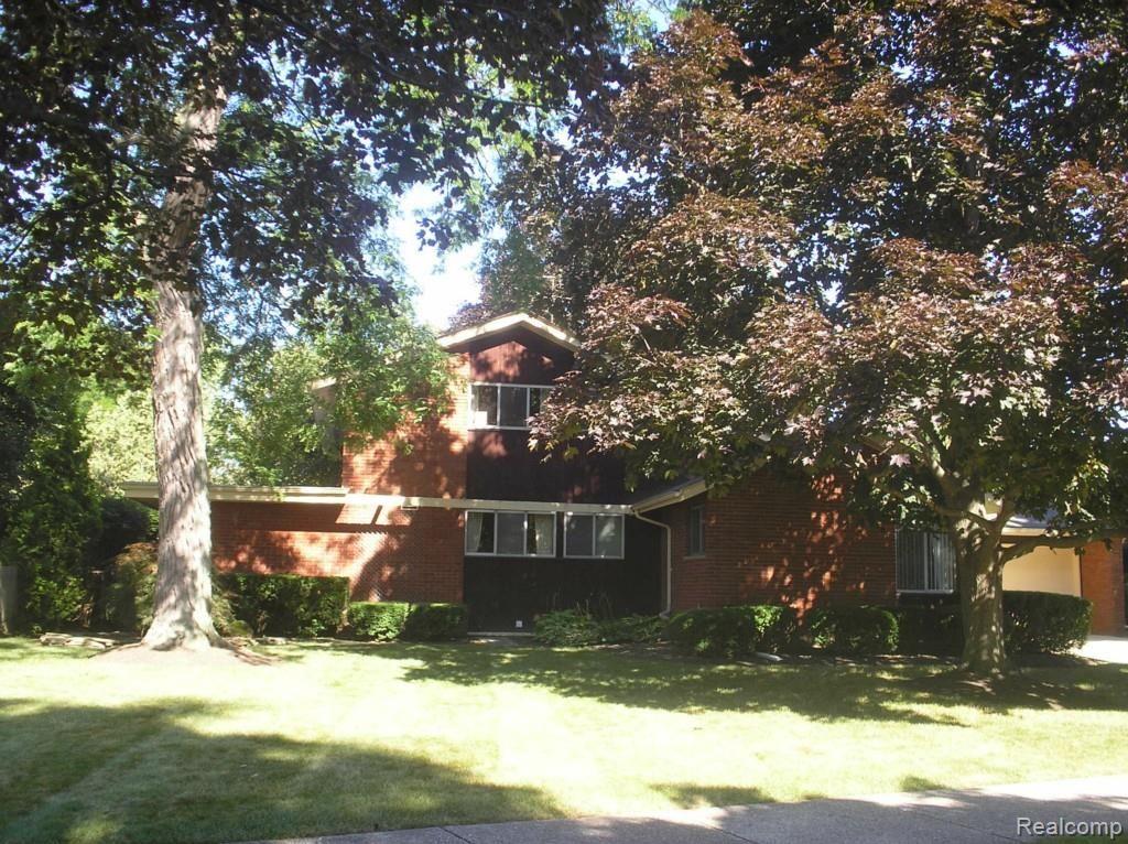 415 Barclay Road Grosse Pointe, MI 48236 - Photo 2 of 22 Front of House
