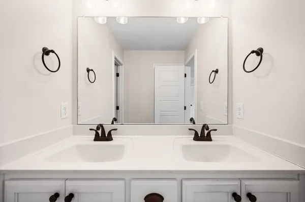 $2,100 | 1605 Gramham Lane, Clarksville, TN 37042