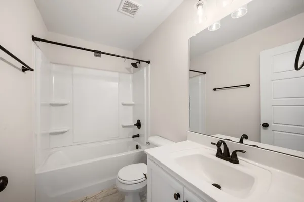 $2,100 | 1605 Gramham Lane, Clarksville, TN 37042