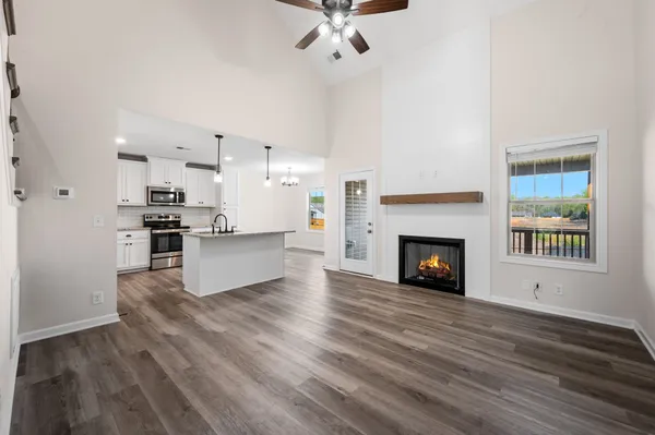 $2,100 | 1605 Gramham Lane, Clarksville, TN 37042