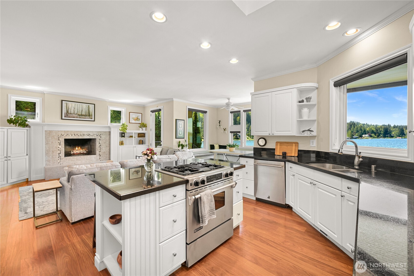 21 Strawberry Point Road Bellingham, WA 98229 - Photo 12 of 40 Gallery Image 12