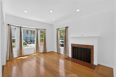 $1,975,000 | 520 North Citrus Avenue, Los Angeles, CA 90036