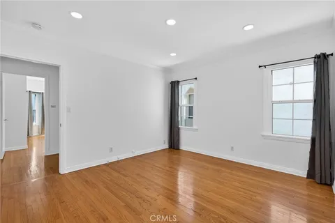 $1,975,000 | 520 North Citrus Avenue, Los Angeles, CA 90036