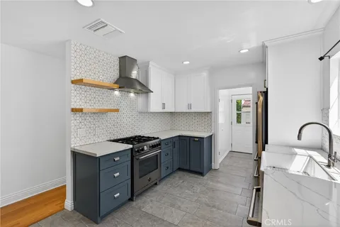 $1,975,000 | 520 North Citrus Avenue, Los Angeles, CA 90036