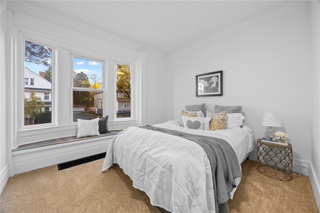 901 Lake Avenue Rochester, NY 14613 - Photo 17 of 32