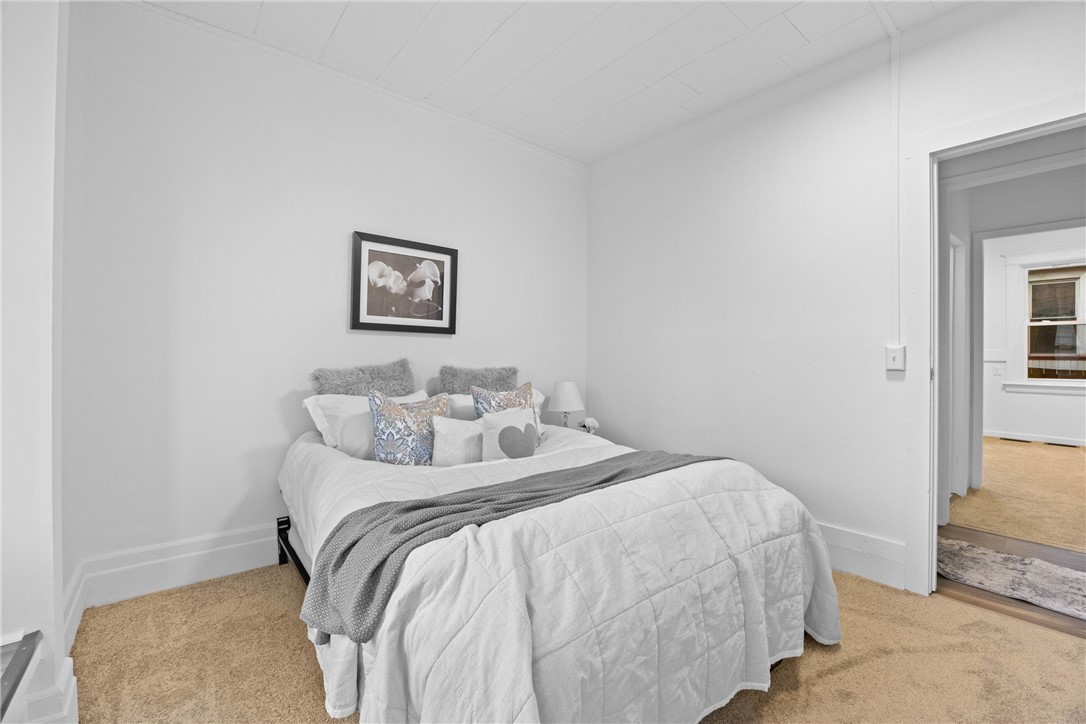 901 Lake Avenue Rochester, NY 14613 - Photo 18 of 32