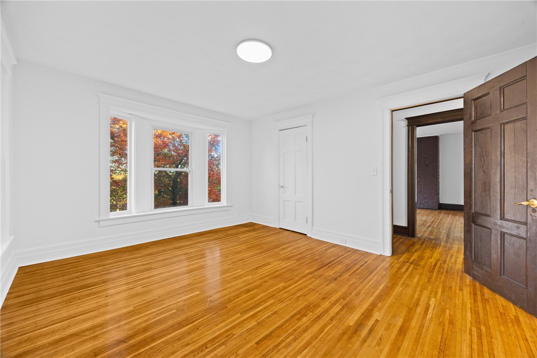 901 Lake Avenue Rochester, NY 14613 - Photo 24 of 32