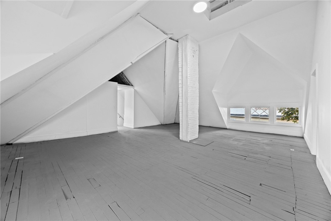 901 Lake Avenue Rochester, NY 14613 - Photo 31 of 32