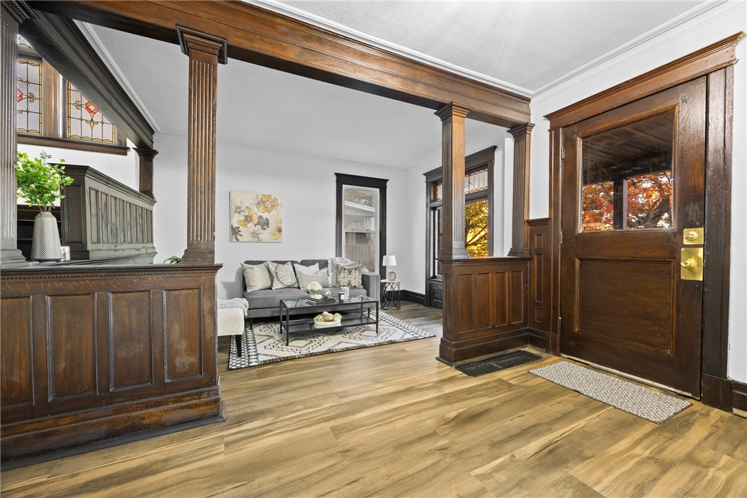 901 Lake Avenue Rochester, NY 14613 - Photo 5 of 32