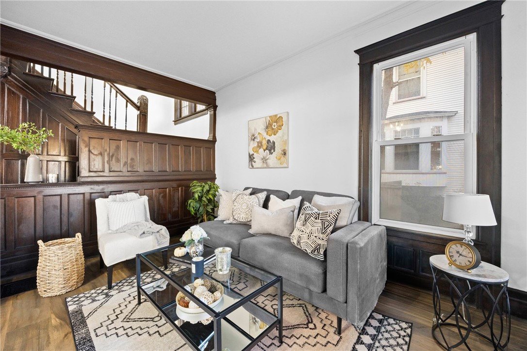 901 Lake Avenue Rochester, NY 14613 - Photo 8 of 32