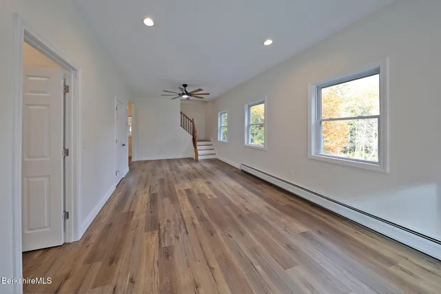 $525,000 | 165 Sandisfield Road, Sandisfield, MA 01255