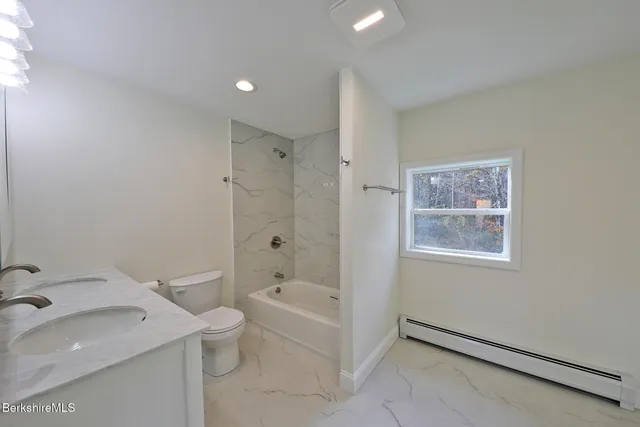 $525,000 | 165 Sandisfield Road, Sandisfield, MA 01255