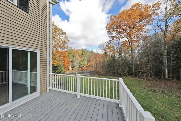 $465,000 | 165 Sandisfield Road, Sandisfield, MA 01255