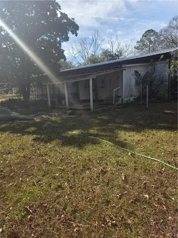 $90,000 | 141 Newman Wainwright Road, Pollock, LA 71467
