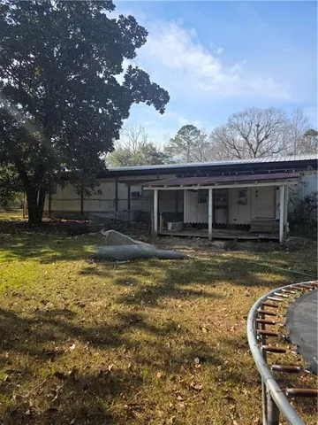 $90,000 | 141 Newman Wainwright Road, Pollock, LA 71467