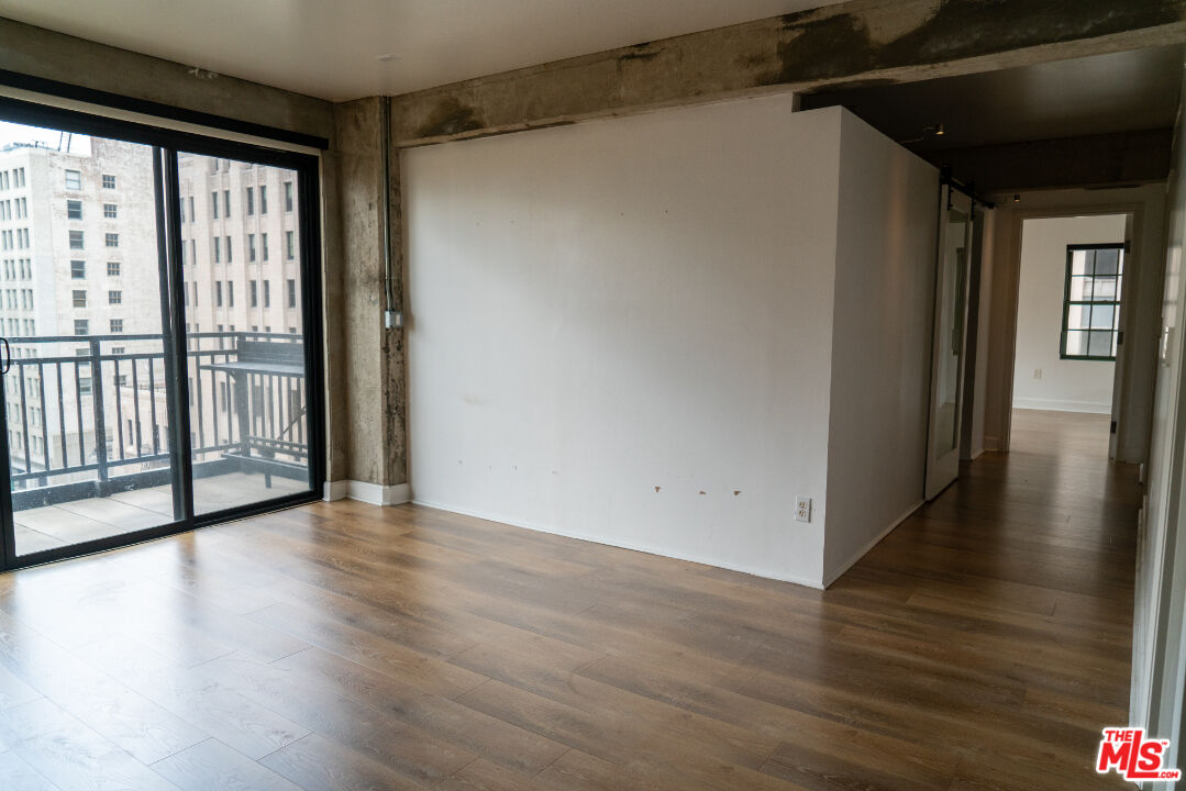 416 South Spring Street, Unit 906 Los Angeles, CA 90013 - Photo 3 of 18 a view of entryway with wooden floor
