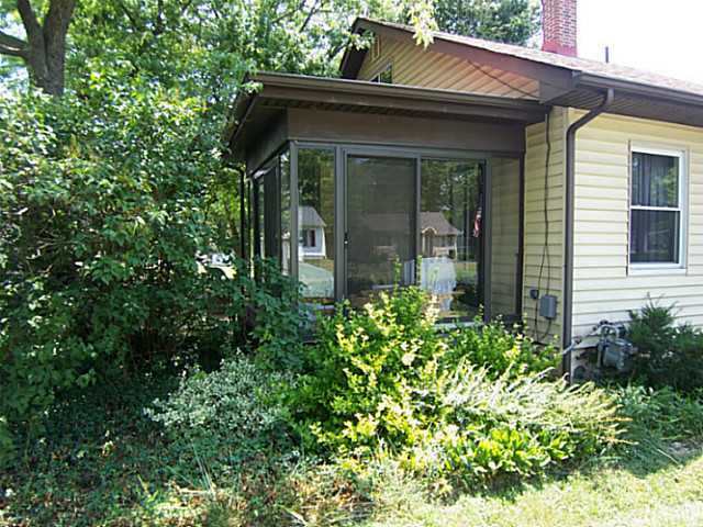 1981 Ward Road Columbus, OH 43224 - Photo 2 of 24