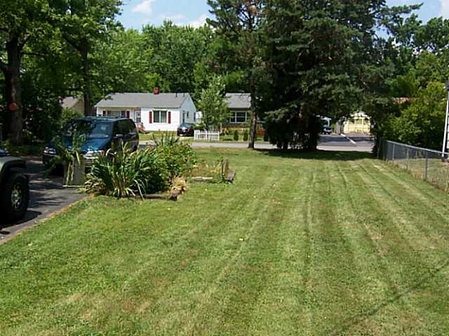 1981 Ward Road Columbus, OH 43224 - Photo 5 of 24