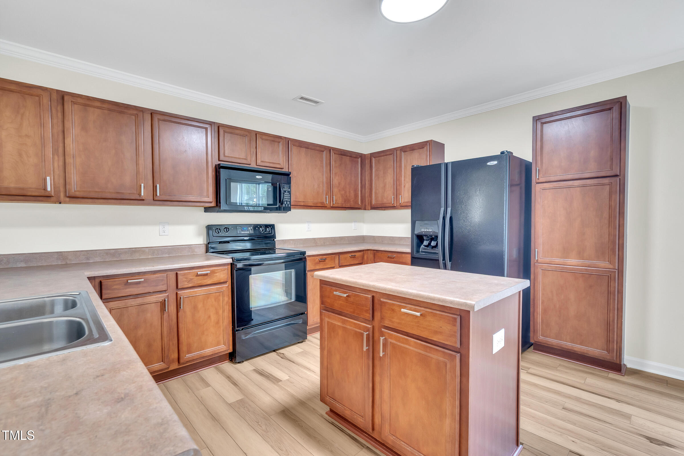 6848 Horseback Lane Raleigh, NC 27610 - Photo 6 of 27 Kitchen