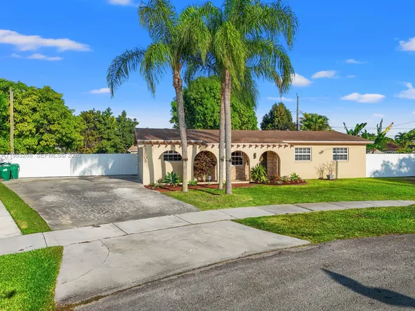 $5,500 | 3605 Southwest 122nd Place, Miami, FL 33175