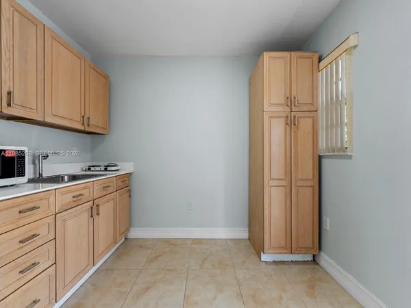 $5,500 | 3605 Southwest 122nd Place, Miami, FL 33175