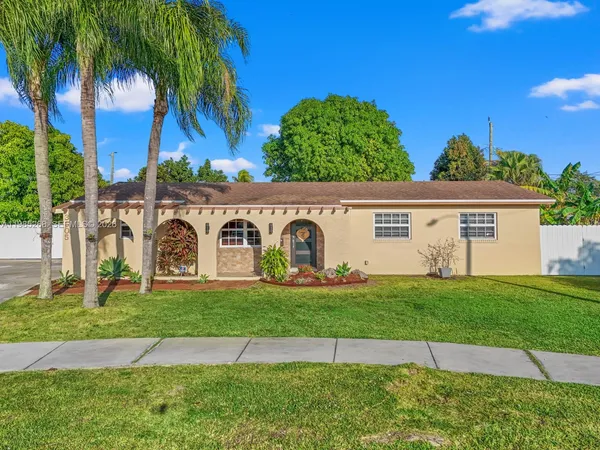 $5,500 | 3605 Southwest 122nd Place, Miami, FL 33175