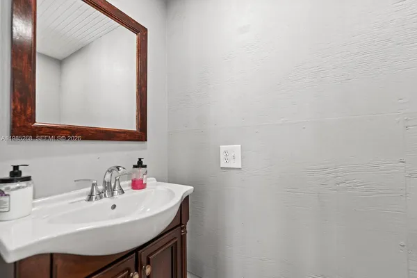 $5,500 | 3605 Southwest 122nd Place, Miami, FL 33175